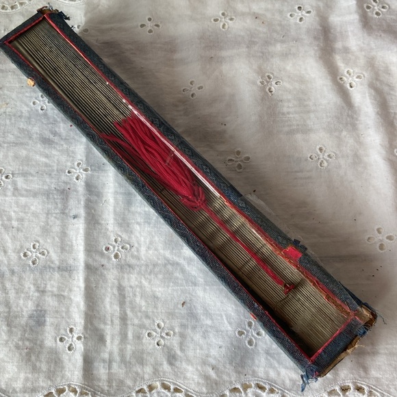 Antique Vintage Wooden Hand Fan! - Picture 7 of 8